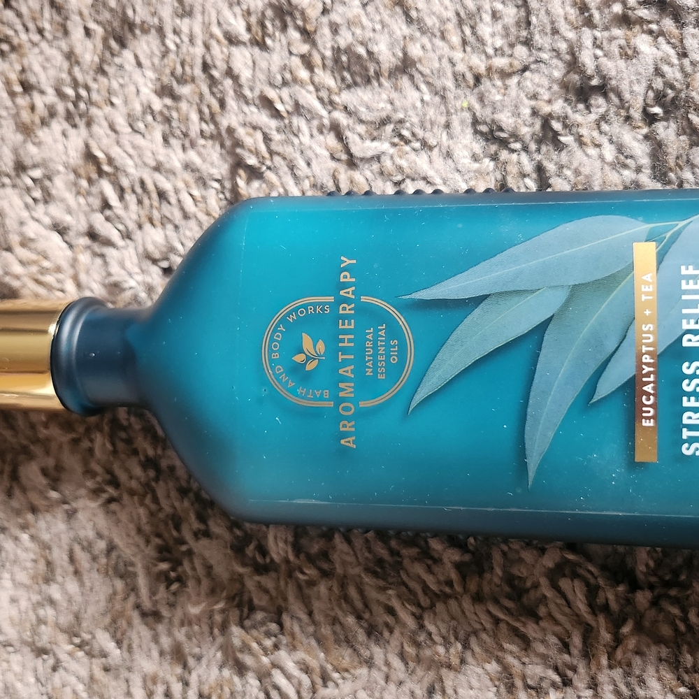 therapy Stress Relief Eucalyptus Tea Body Wash - Blue